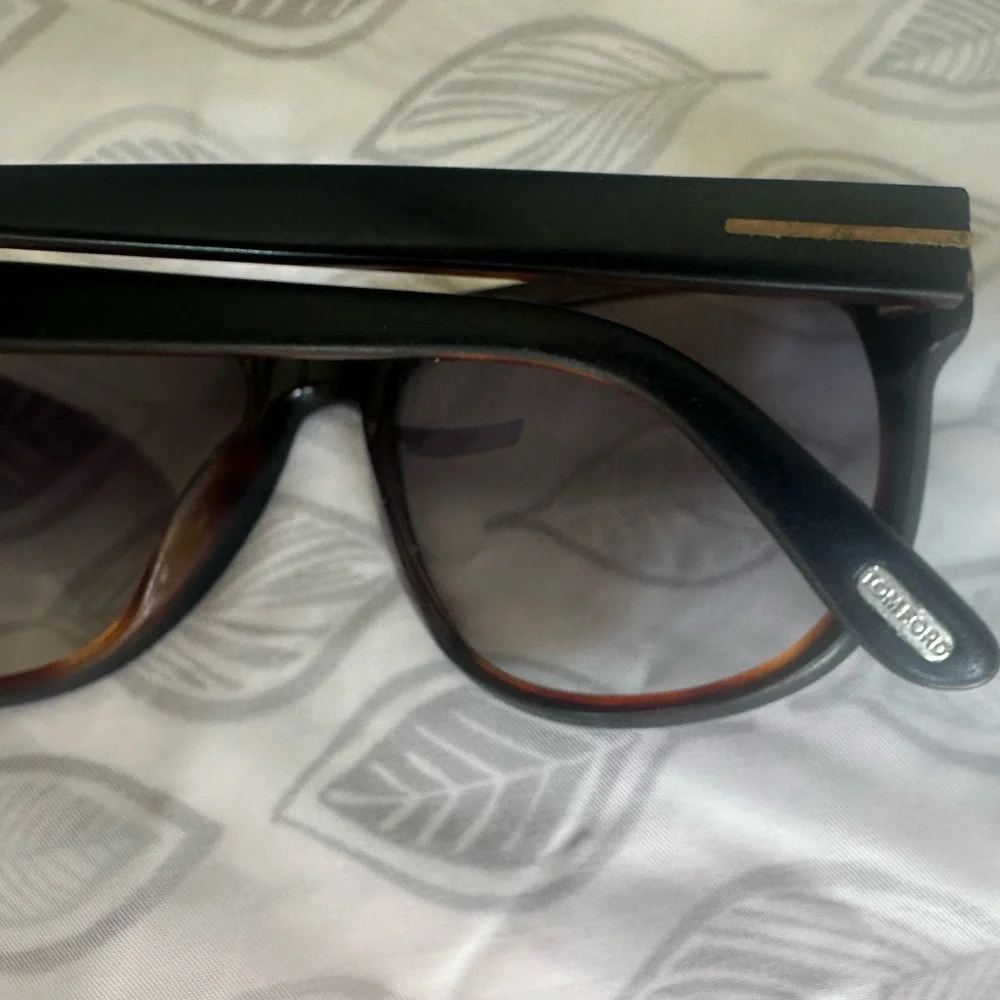 Tom Ford Olivier TF236 Sunglasses - Used with scratches!! - Picture 6 of 14